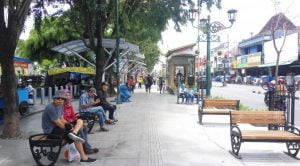 malioboro-happy-bus