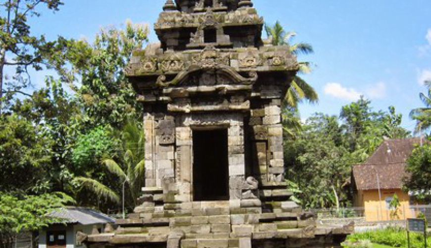 candi merak