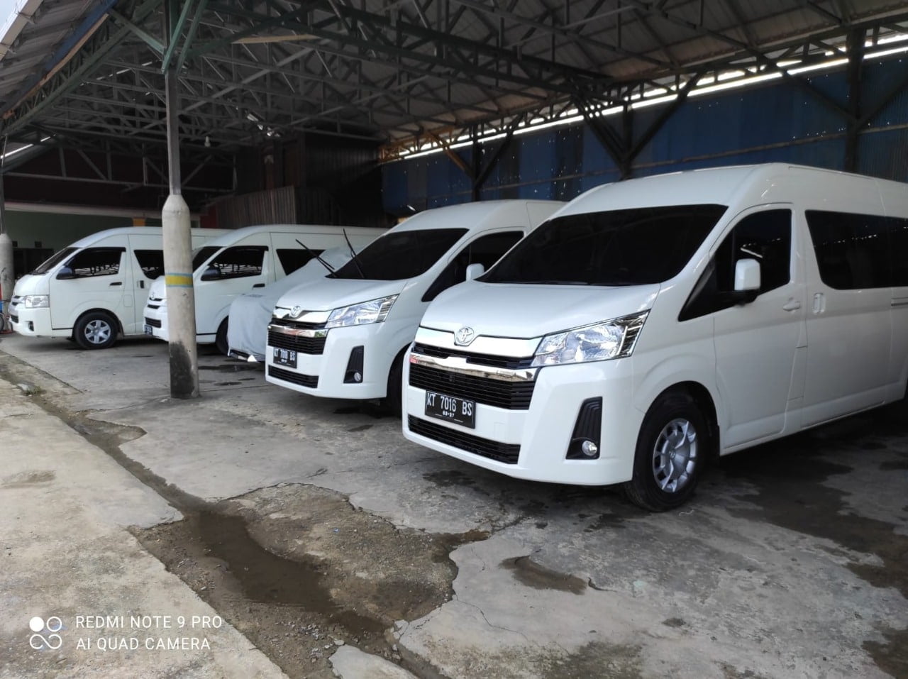 sewa hiace luxury jogja