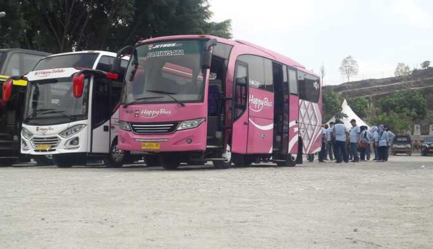 perjalanan dengan bus