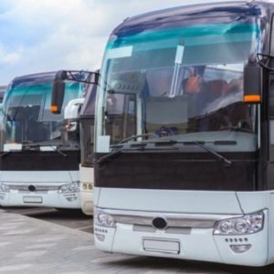 Wisata alam menggunakan bus pariwisata adalah pilihan yang cerdas dan menguntungkan bagi mereka yang ingin menikmati liburan yang menyenangkan