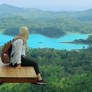 Yogyakarta dikenal sebagai kota wisata yang tak pernah habis menawarkan pesonanya karena ada wisata yang sedang naik daun yaitu Wisata Alam Kalibiru