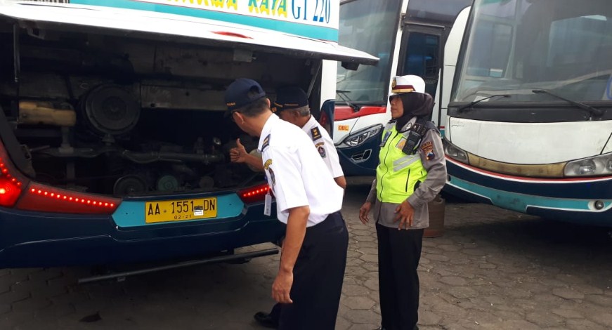 Cek Kelaikan Bus Sebelum Bepergian: Simak Cara Mudahnya