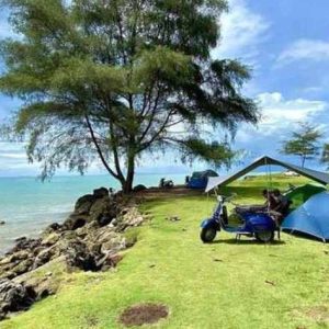 Pantai Bugel Kulon Progo adalah salah satu permata tersembunyi Yogyakarta, menyajikan keindahan alam yang masih sangat alami dan mempesona