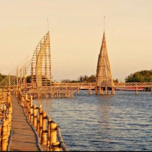 Pantai Pasir Kadilangu merupakan salah satu wisata Kulon Progo yang memukau dengan menyuguhkan keindahan alam yang masih perawan