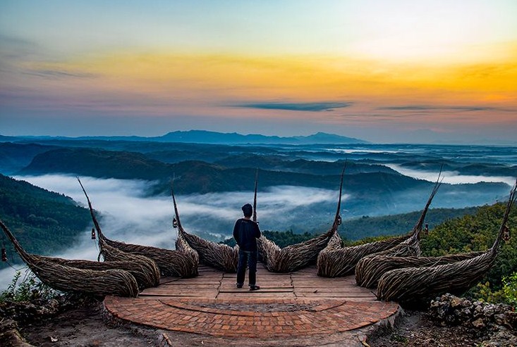 Wisata Gunung Kidul yang lagi hits merupakan sebuah destinasi wisata yang telah lama dikenal sebagai kawasan dengan keindahan alam