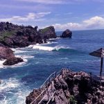 Pantai Nglambor Jogja terletak di Desa Purwodadi, Kecamatan Tepus, Kabupaten Gunungkidul, Yogyakarta. Kawasan wisata Gunungkidul yang lagi hits